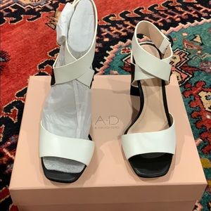 NWT AD & Daughters Meriden White/Black Heels 7M
